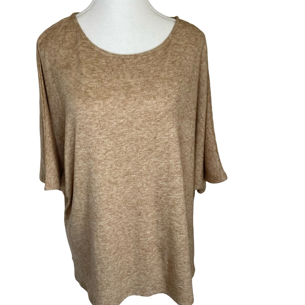 Halston Women's Soft Relaxed Fit  Short Sleeve Lightweight XL Sweater. Sz XL